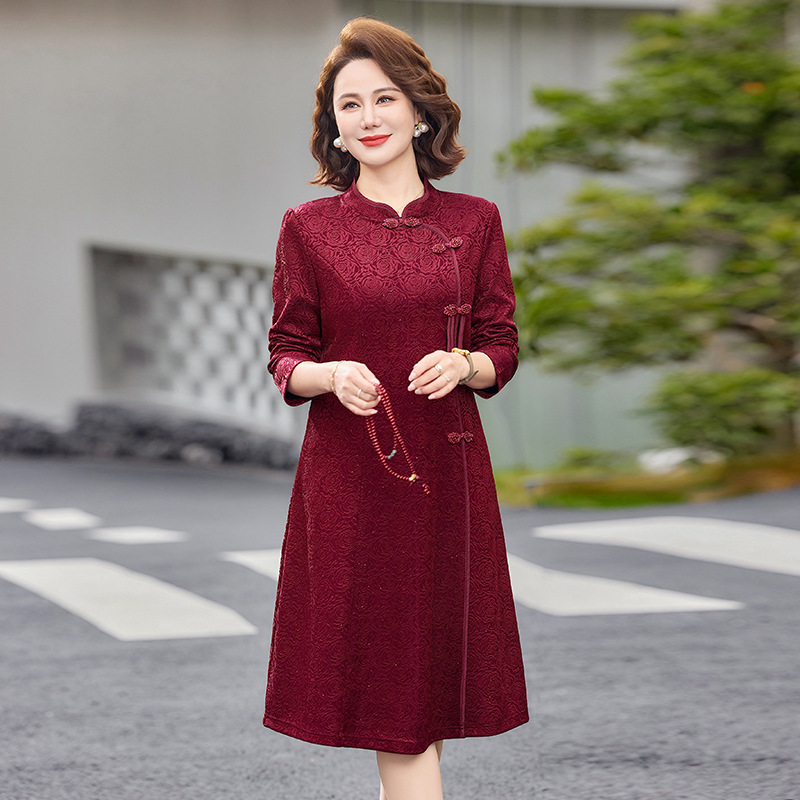 2026年女士气质连衣裙大码宽松妈妈装裙子女复古中年女装长袖春装