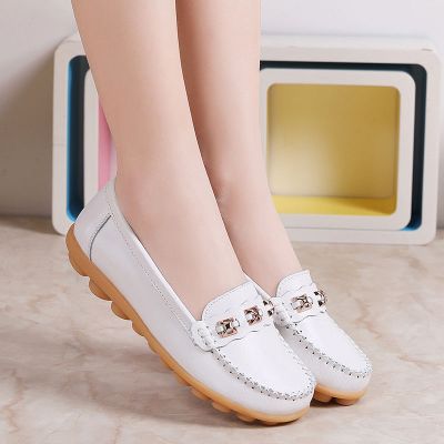 芳棋云品牌护士鞋2021夏秋季新款休闲浅口平底大码妈妈鞋真皮孕妇鞋防滑豆豆鞋牛筋软底单鞋女