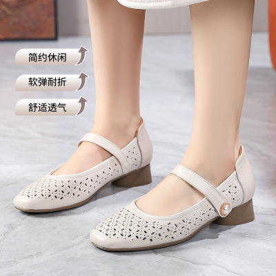 26夏季新款透气中跟凉鞋圆头搭扣复古风镂空透气舒适头层牛皮女鞋