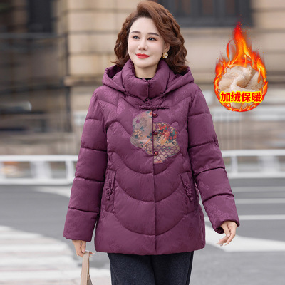 洋气中老年女装棉衣女洋气中年妈妈装刺绣款保暖棉服加绒保暖冬装
