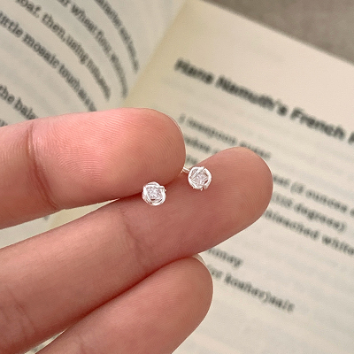S925纯银迷你锆石小耳钉独特漂亮精致小巧耳饰养耳洞睡觉免摘送女朋友老婆情人节七夕生日礼物