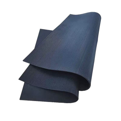 铁工邦 防滑橡胶板细条纹防滑橡胶垫 1.5米宽10米长5mm厚 卷