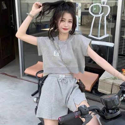 6535棉 新款小个子休闲运动装女网红港风学生洋气T恤短裤两件套潮