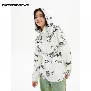 [1件5折价:109.5]美特斯邦威夹克女春秋时尚宽松休闲印花潮流简约连帽外套