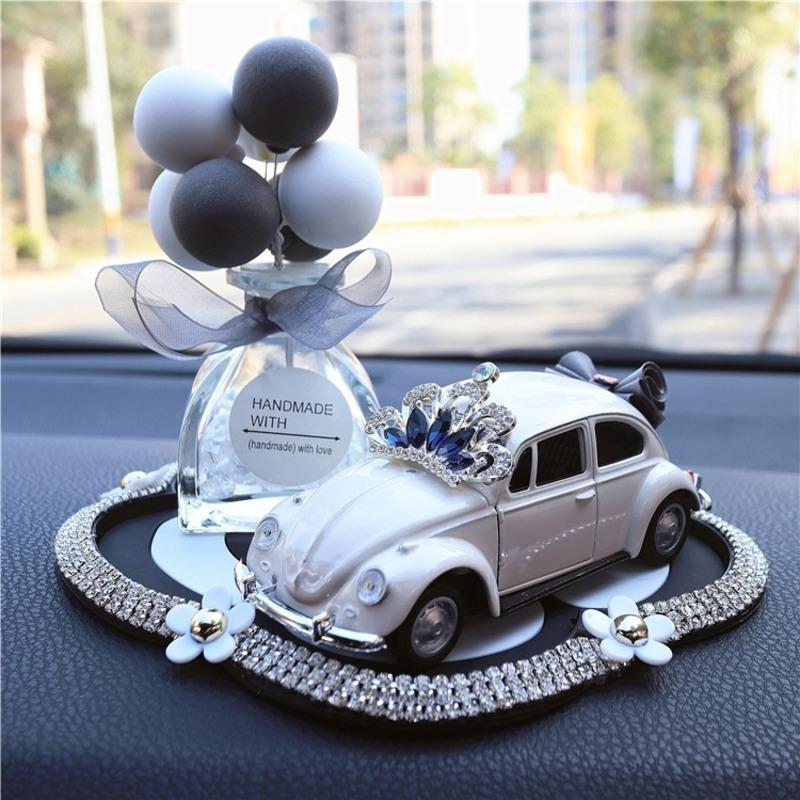 敬平车载香薰座可爱车内饰品汽车摆件装饰车上用品中控台个性创意香水