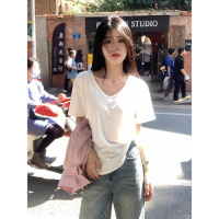 白色v领短袖T恤女夏季2025新款宽松纯色打底衫内搭辣妹学生上衣潮