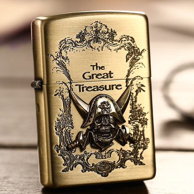 美国ZIPPO打火机芝宝加勒比海金色骷髅头海盗徽章古铜海盗藏宝图男士礼品加勒比海