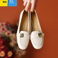 聚范2024新款法式复古淑女通勤金属扣乐福鞋女粗跟单鞋小皮鞋