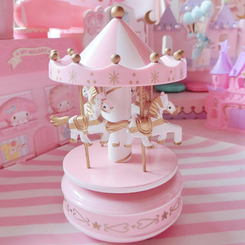 美帮汇粉色梦幻旋转木马音乐盒桌面摆件 少女心桌面摆设软妹房间装饰