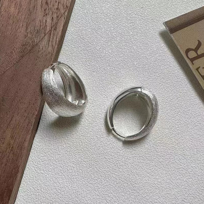 S925纯银日韩弧形拉丝光面耳扣高级时尚简约博主小众设计ins欧美送女朋友老婆情人节七夕生日礼物