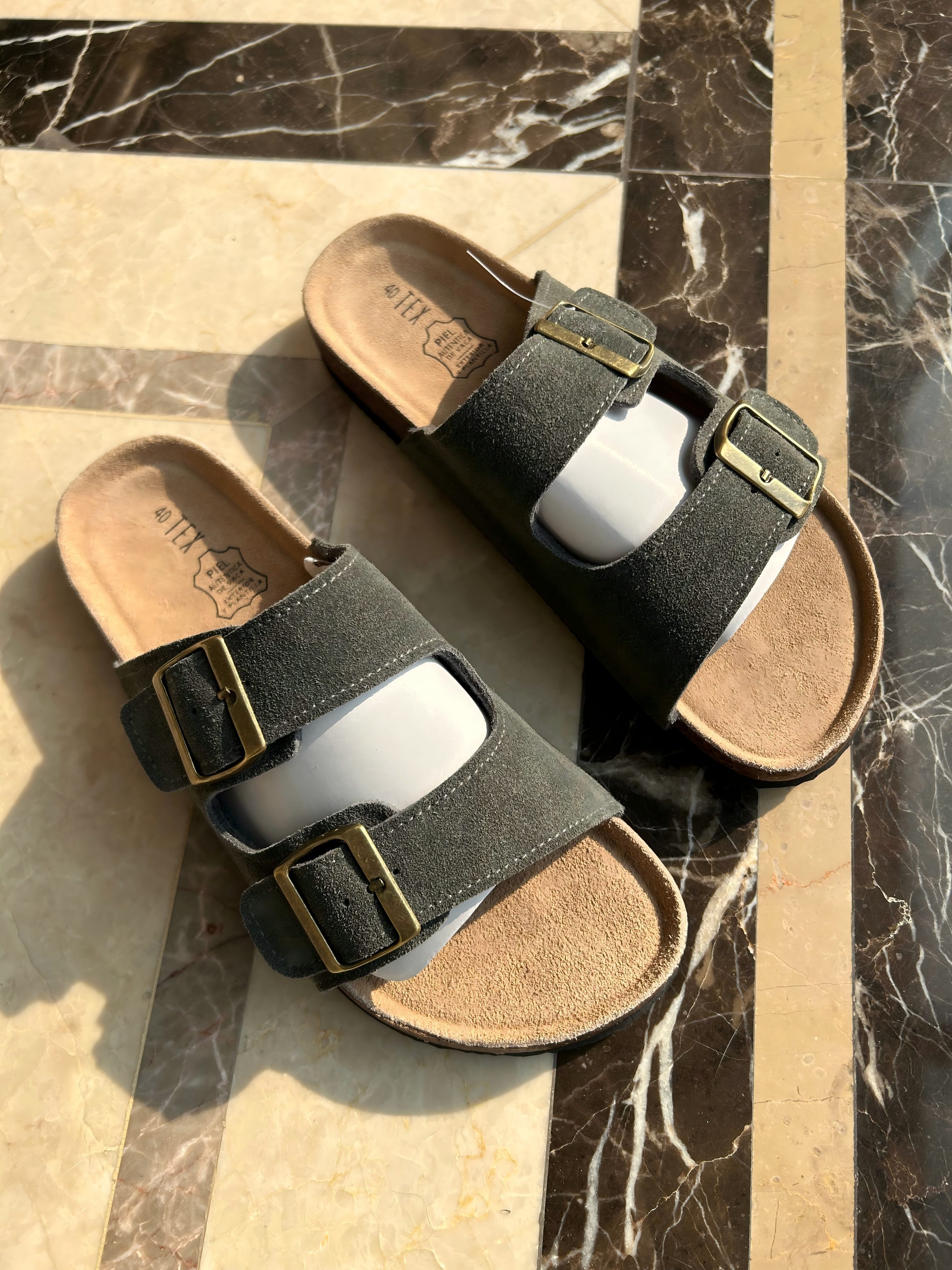 亨居男士时尚商务休闲拖鞋透气轻便舒适一脚蹬易穿脱抗菌防臭设计