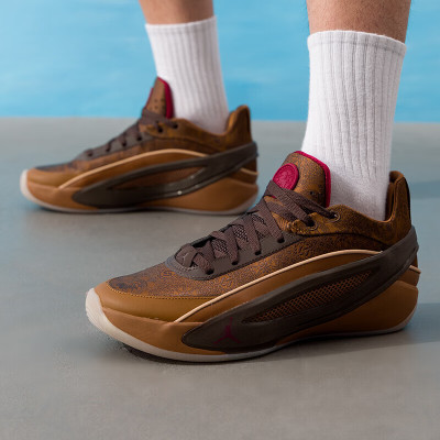 耐克(NIKE)男鞋新款jordan运动鞋场上实战篮球鞋IQ0567-201 ZP