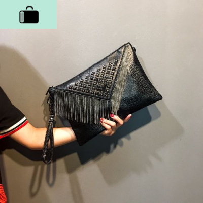 潮流新款韩版女包流苏手拿包 时尚青年手包铆钉手抓包休闲手腕包NEW LAKE 黑色女手包