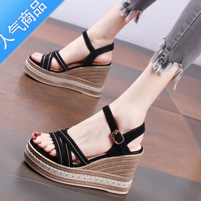 SUNTEK坡跟厚底凉鞋女夏季防水台简约2022新款时尚松糕防水台高跟鞋百搭