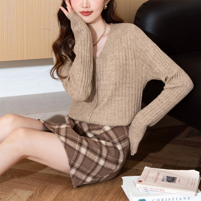 [清仓1折价46.9元,不叠加优惠券]唐狮早春V领竖条肌理净色开衫针织衫气质优雅显瘦百搭高级感