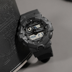 CAISO官方旗舰店卡西欧G-SHOCK白色冰韧系列半透明防水休闲运动男表石英表男日韩表GA-700SKE