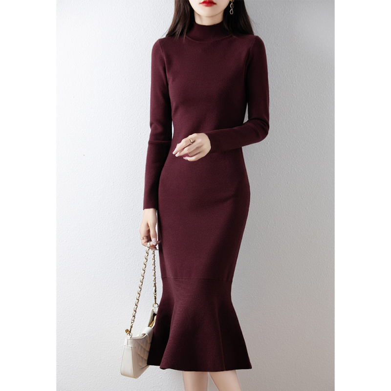 法式针织鱼尾裙女修身连衣裙秋冬新款长袖半高领打底裙气质中长裙