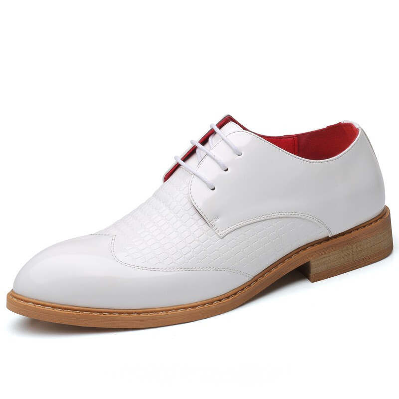 百丽牧貂商务特大码鞋子男英伦尖头皮鞋韩版百搭白色男鞋影楼婚纱拍照