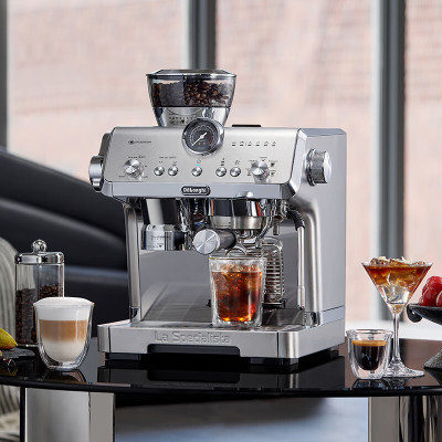 德龙(Delonghi)咖啡机意式半自动美式家用冷萃 豆粉两用 19Bar泵压 EC9555.M 15档研磨 2L水箱