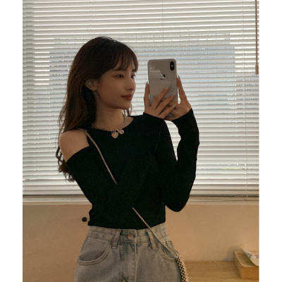 设计感辣妹露肩T恤女秋季年新款长袖修身打底衫内搭学生上衣